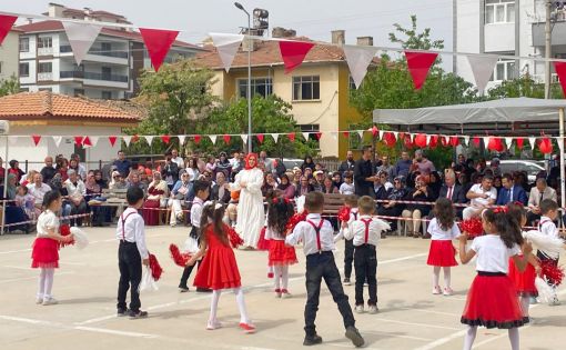  Osmancık 75.Yıl Cumhuriyet İlkokulu’nda 23 Nisan Ulusal Egemenlik ve Çocuk Bayramı bir başka kutland 3