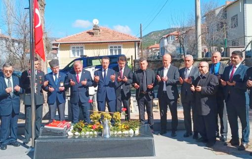  Osmancık'ta 18 Mart Şehitleri Anma Günü ve Çanakkale Zaferi'nin 109. Yılında şehitlik ziyaret edildi 4