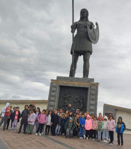  75. Yıl Cumhuriyet ilkokulu Samsun'u gezdi 2