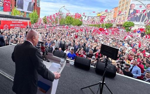  BAHÇELİ, ÇORUM’DAN MUHALEFETE YÜKLENDİ 