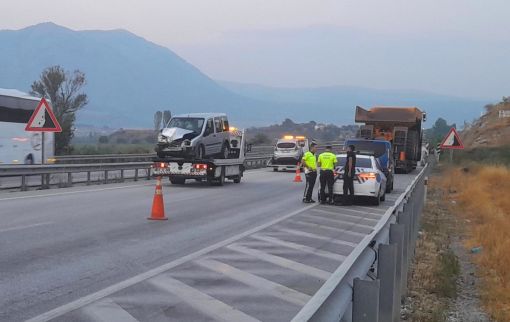  Kargı'da aynı yerde 2  kaza 1’i bebek 4 yaralı 8