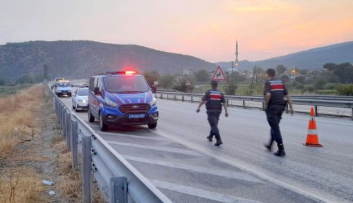  Kargı'da aynı yerde 2  kaza 1’i bebek 4 yaralı 9