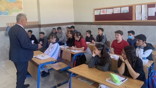  Osmancık İlçe Milli Eğitim Müdürü Makineci'den okul ziyareti 1