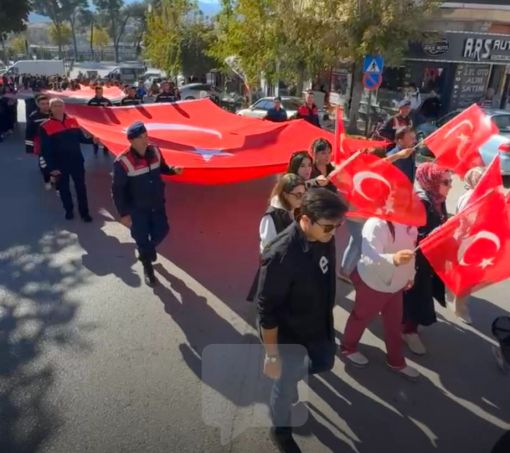  Osmancık'ta Cumhuriyet Bayramı Kutlamaları Kortej yürüyüşü ile başladı 3