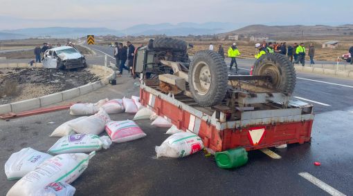  Osmancık'ta Otomobil ile Traktör çarpıştı 5 Yaralı 9