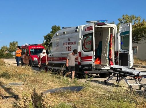  Osmancık'ta otomobil şehir içerisinde takla attı 2