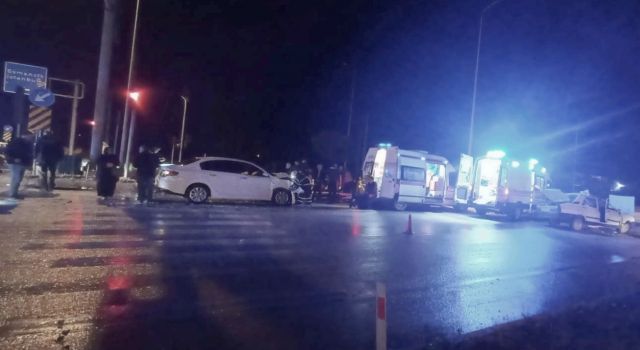 Osmancık’ta iki otomobil çarpıştı yaralılar var